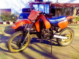 Prodajem-menjam honda cr250r (profi sa piste ) Motori - Ponuda Beograd