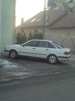 Audi 80 B4, 1995 godiste,registrovan,benzin/plin Plovni Objekti - Delovi Srbija