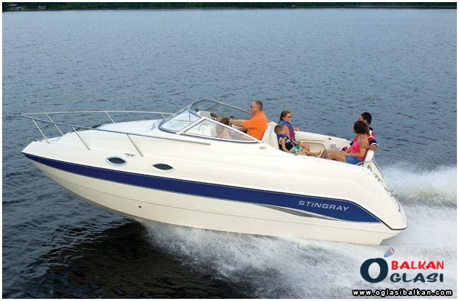 Prodajem gliser 2012 Stingray 240 CS Plovni Objekti - Gliseri Srbija