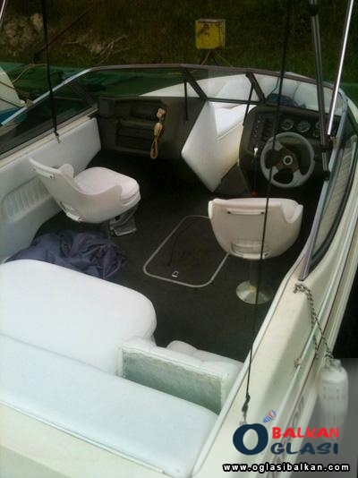 Prodajem gliser AQUATRON Bowrider Plovni Objekti - Gliseri Srbija