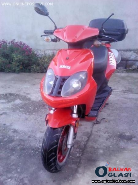 skuter 49ccm u odlicnom stanju Motori - Ponuda Srbija